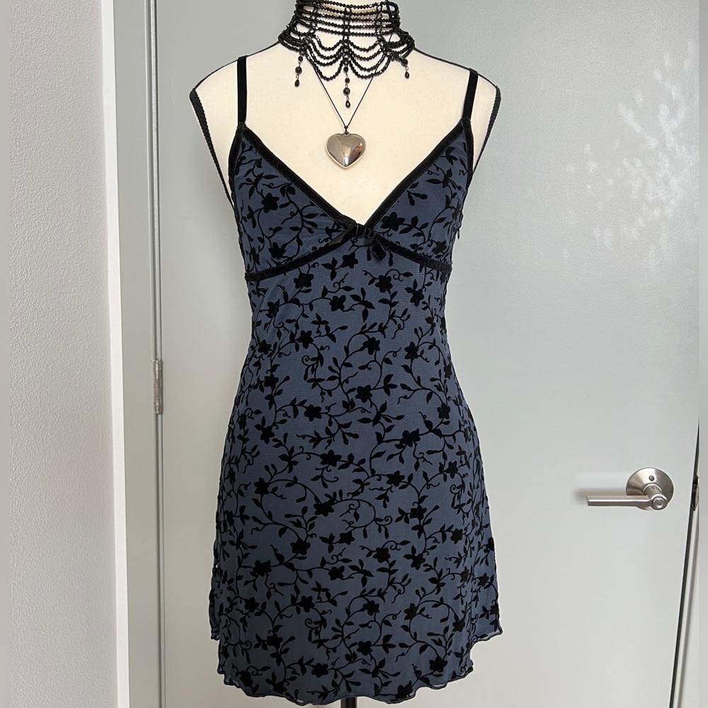 NEW Motel rocks floral mesh velvet Demi bodycon dress